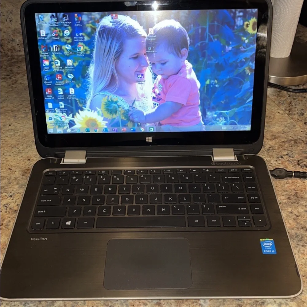 Hp Pavilion x360 2 in 1 laptop/tablet